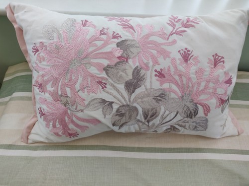 Laura ashley complete cushion - ,