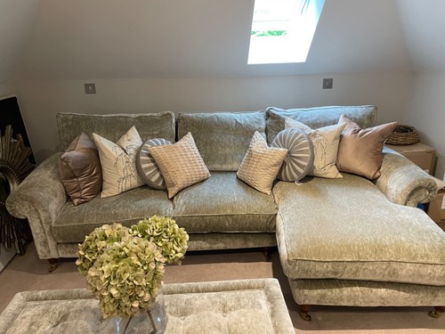 Laura ashley baylis - laura,
