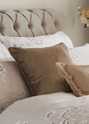 Laura ashley nigella - ashley,