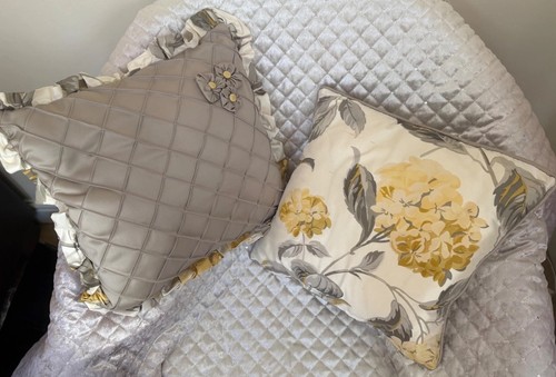 Stunning laura ashley - stunning,